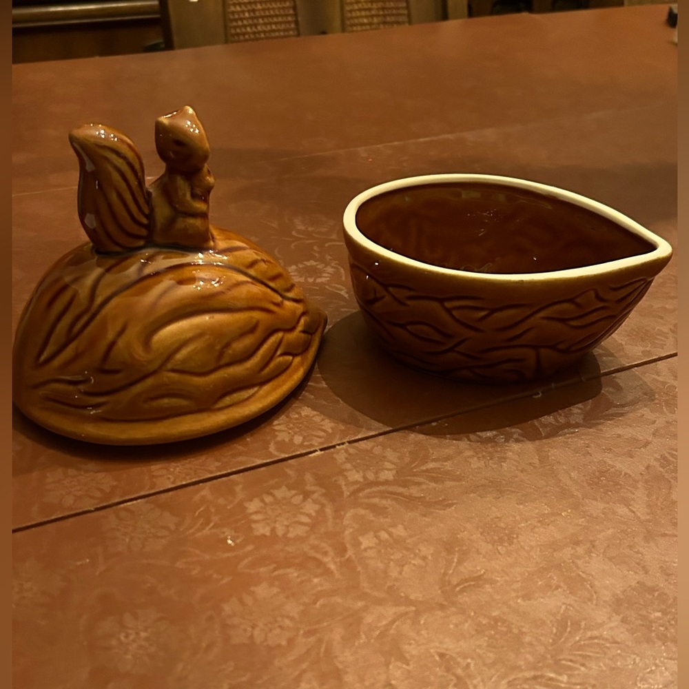 Ceramic Canister - Picture 3 of 4